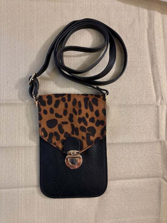 Savethegirls Handbags - Savethegirls Leopard Print Touchscreen Phone Crossbody Bag